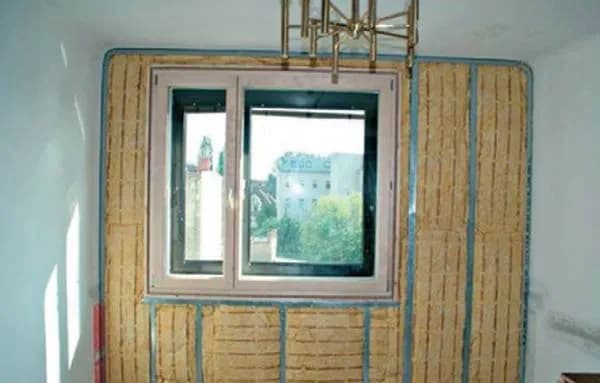 Co to jest docieplenie przegród budynku i jak uniknąć wysokich kosztów?