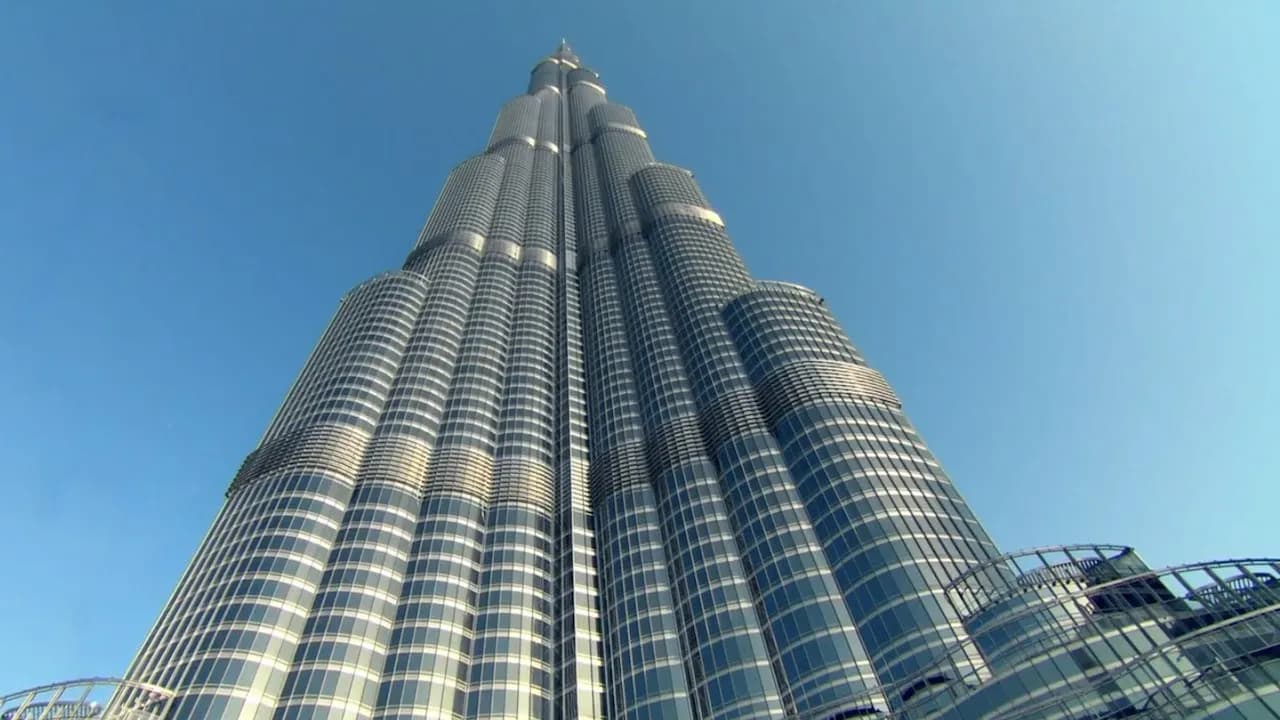 Najwyższy budynek świata ile ma metrów? Zaskakujące fakty o Burj Khalifa